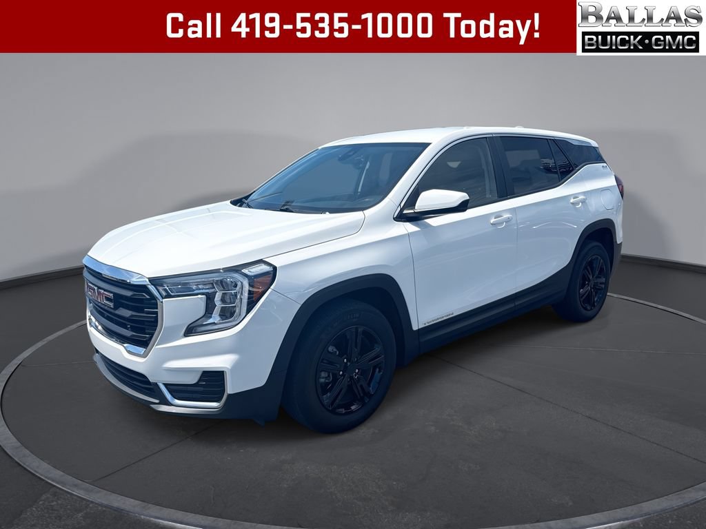 Used 2024 GMC Terrain SLE FWD image 1