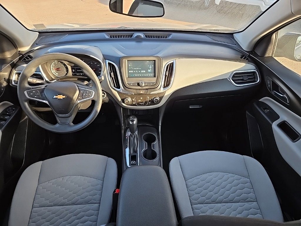 Used 2018 Chevrolet Equinox LT image 16