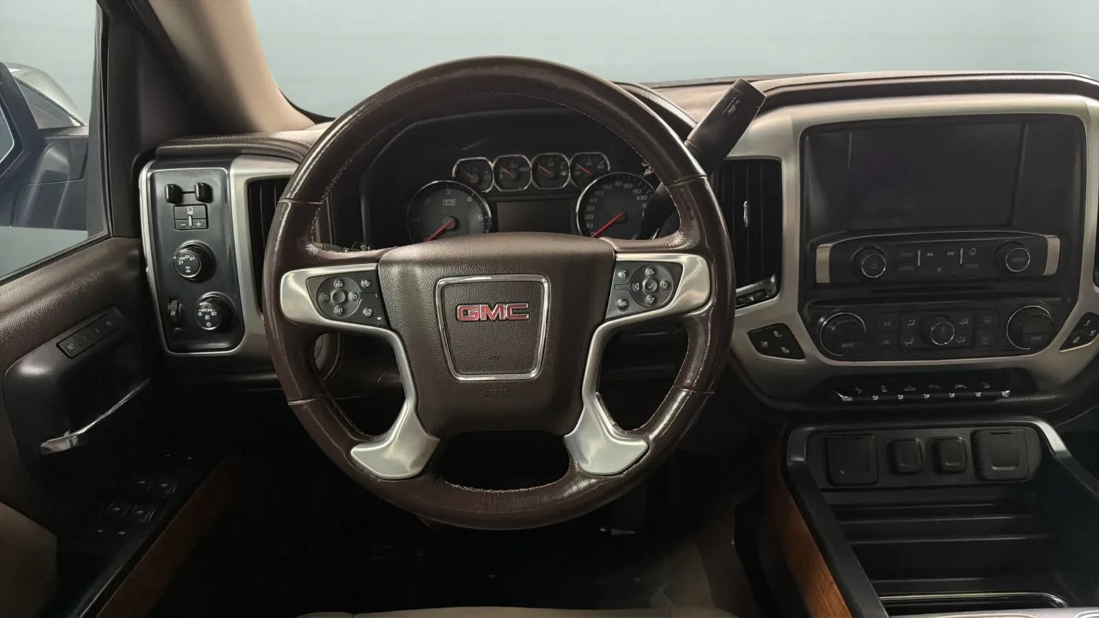 Used 2018 GMC Sierra 1500 SLT AWD/4WD image 10