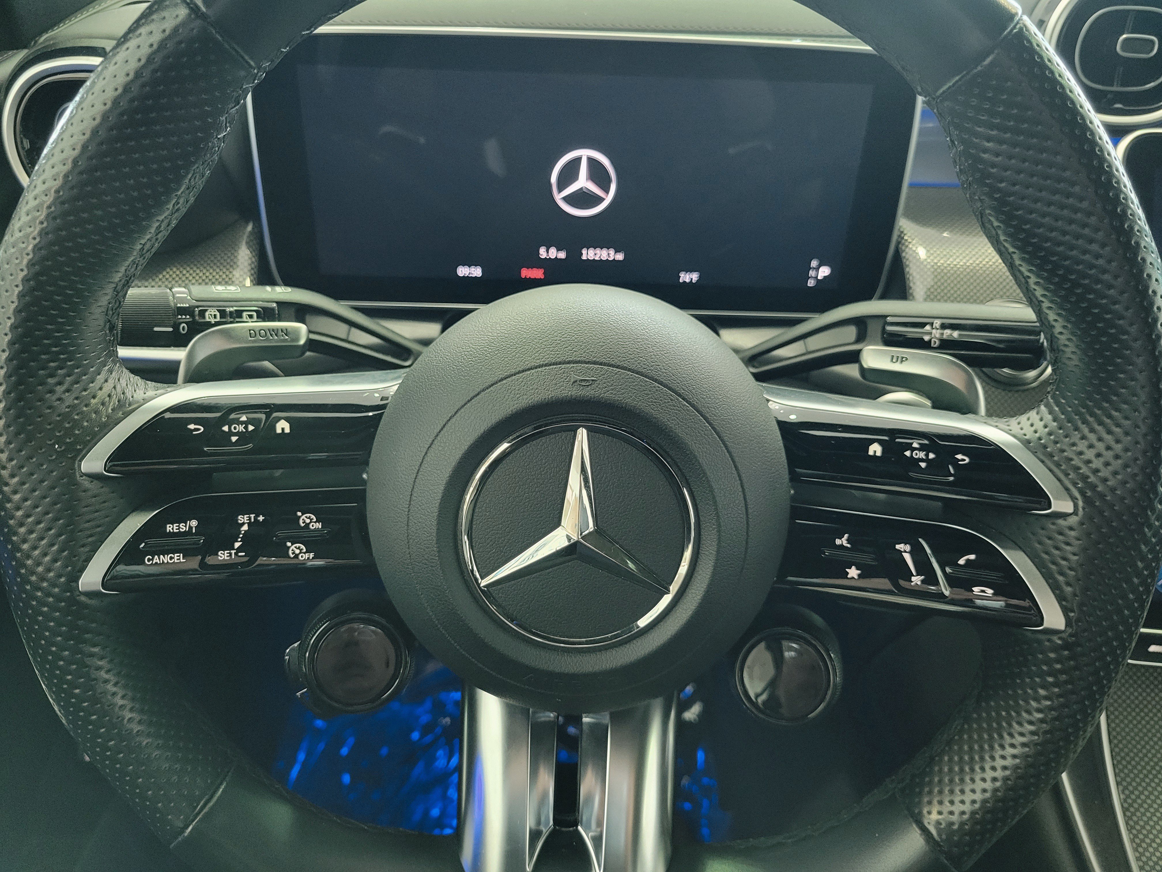 Used 2025 Mercedes-Benz GLC 43 AMG 4MATIC image 21