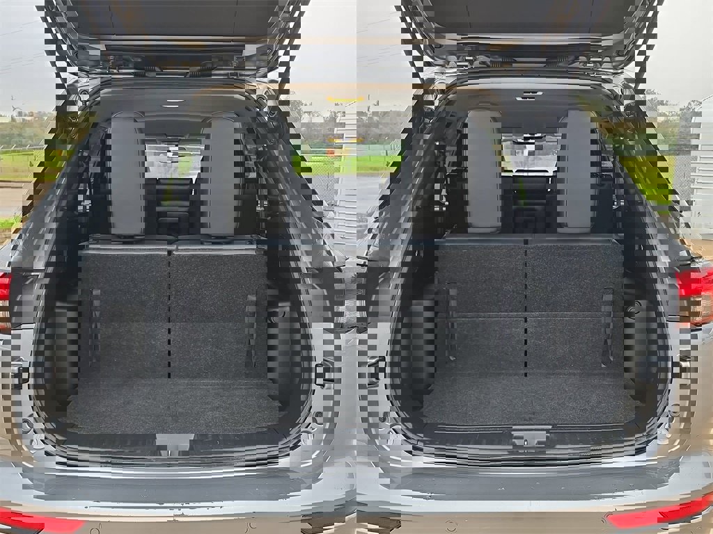 Used 2024 Mitsubishi Outlander SE image 13