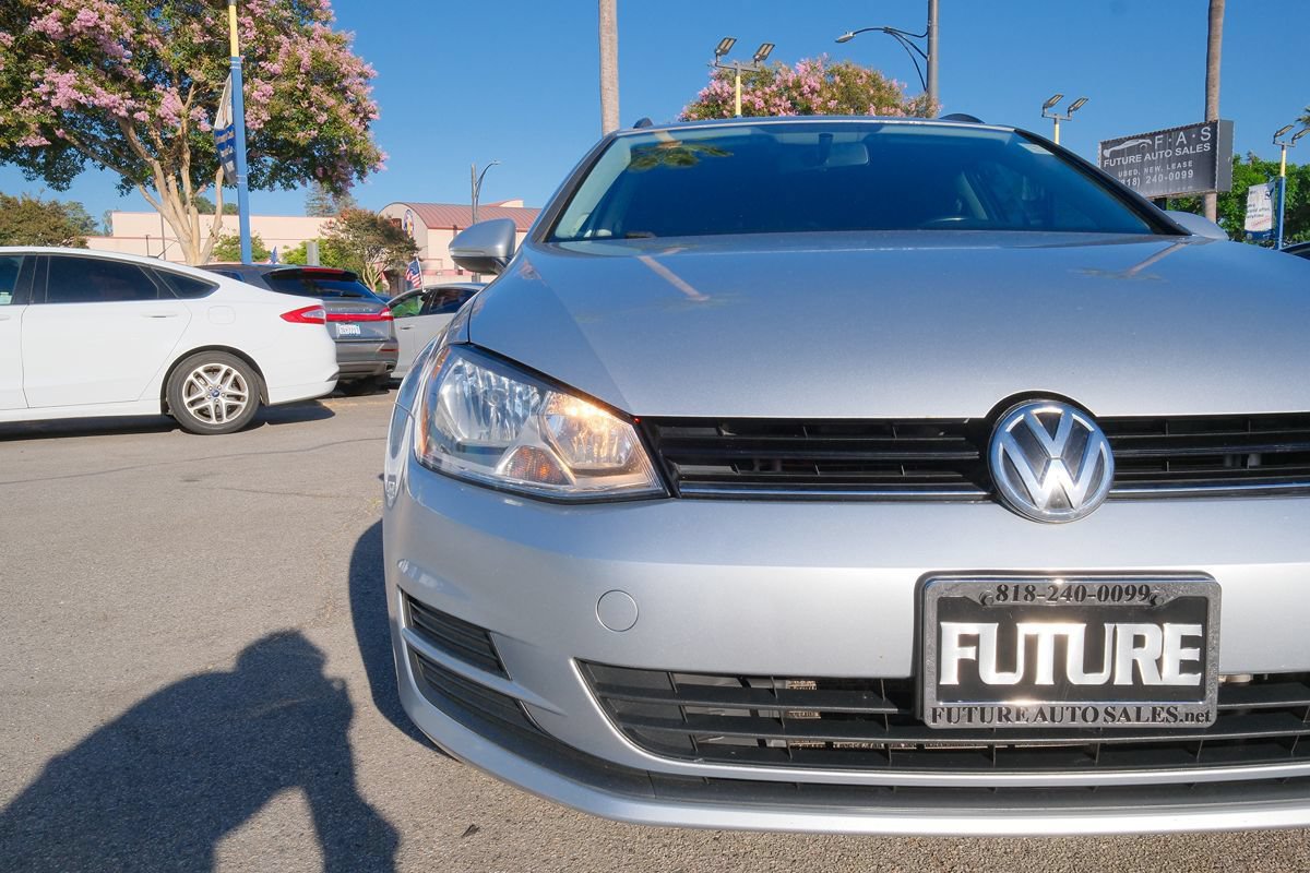Used 2016 Volkswagen Golf SE FWD image 41