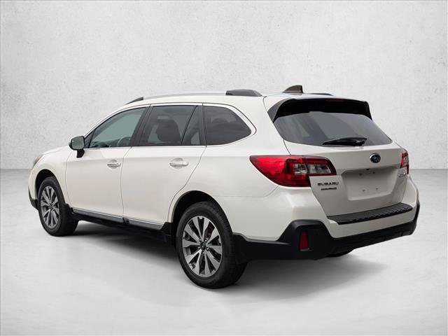 Used 2018 Subaru Outback 2.5i Touring AWD/4WD image 8