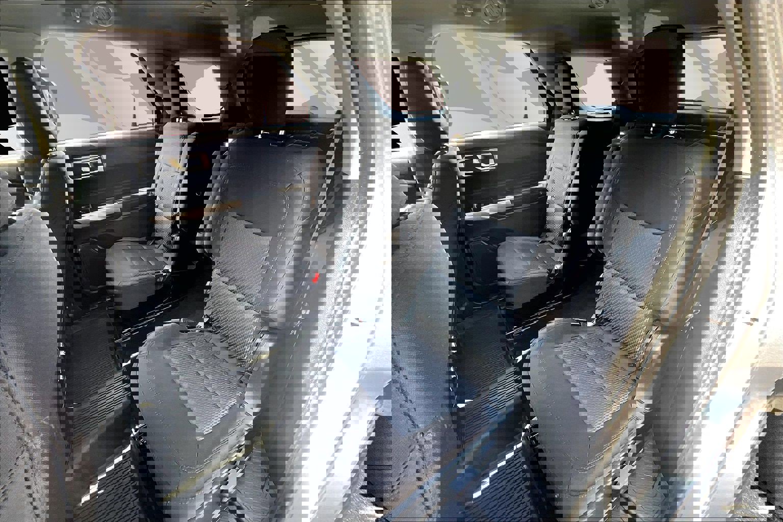 Used 2022 Ford Explorer XLT w/ Class IV Trailer Tow Package image 25