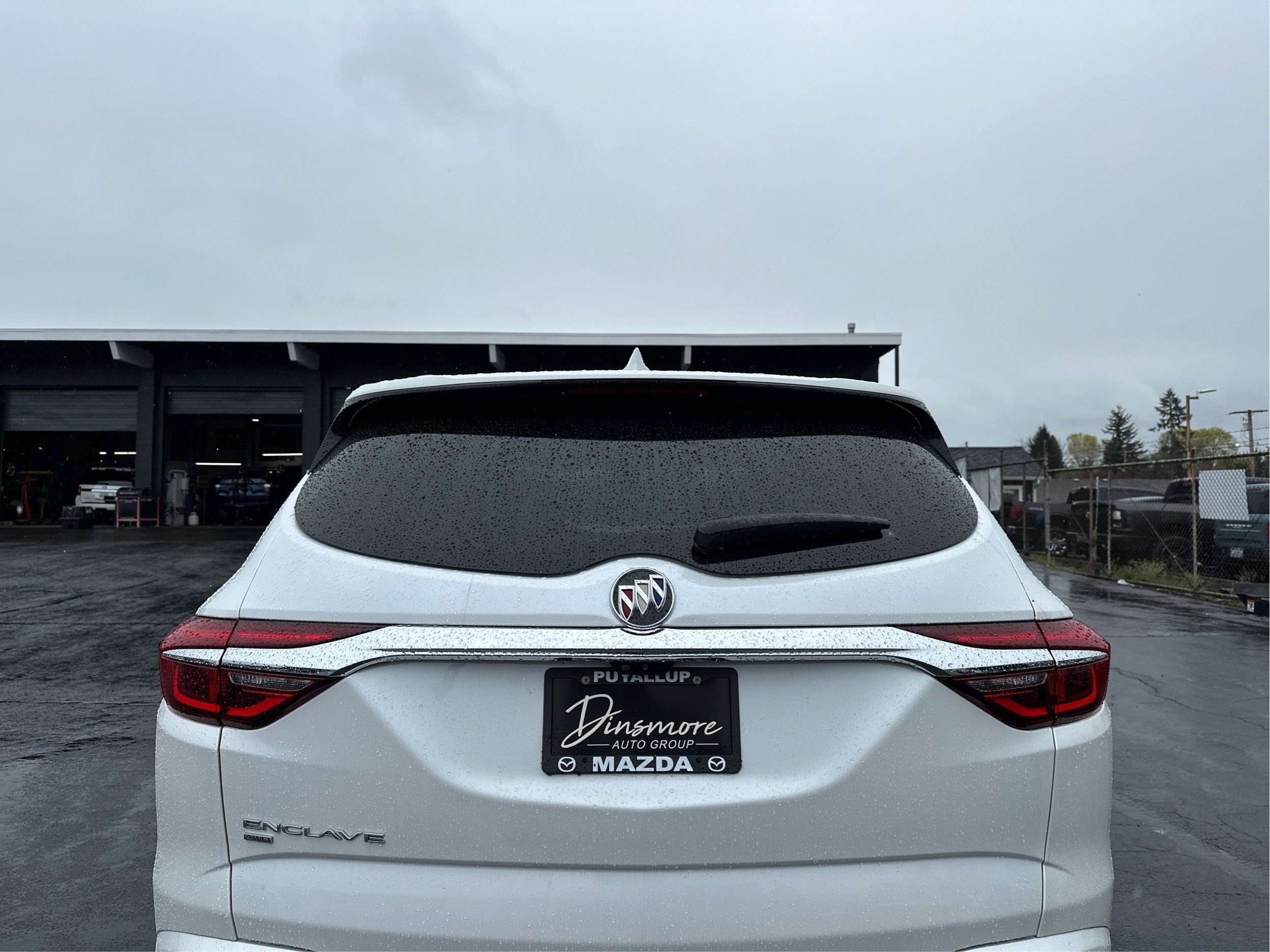 Used 2021 Buick Enclave Avenir w/ Avenir Technology Package AWD/4WD image 27