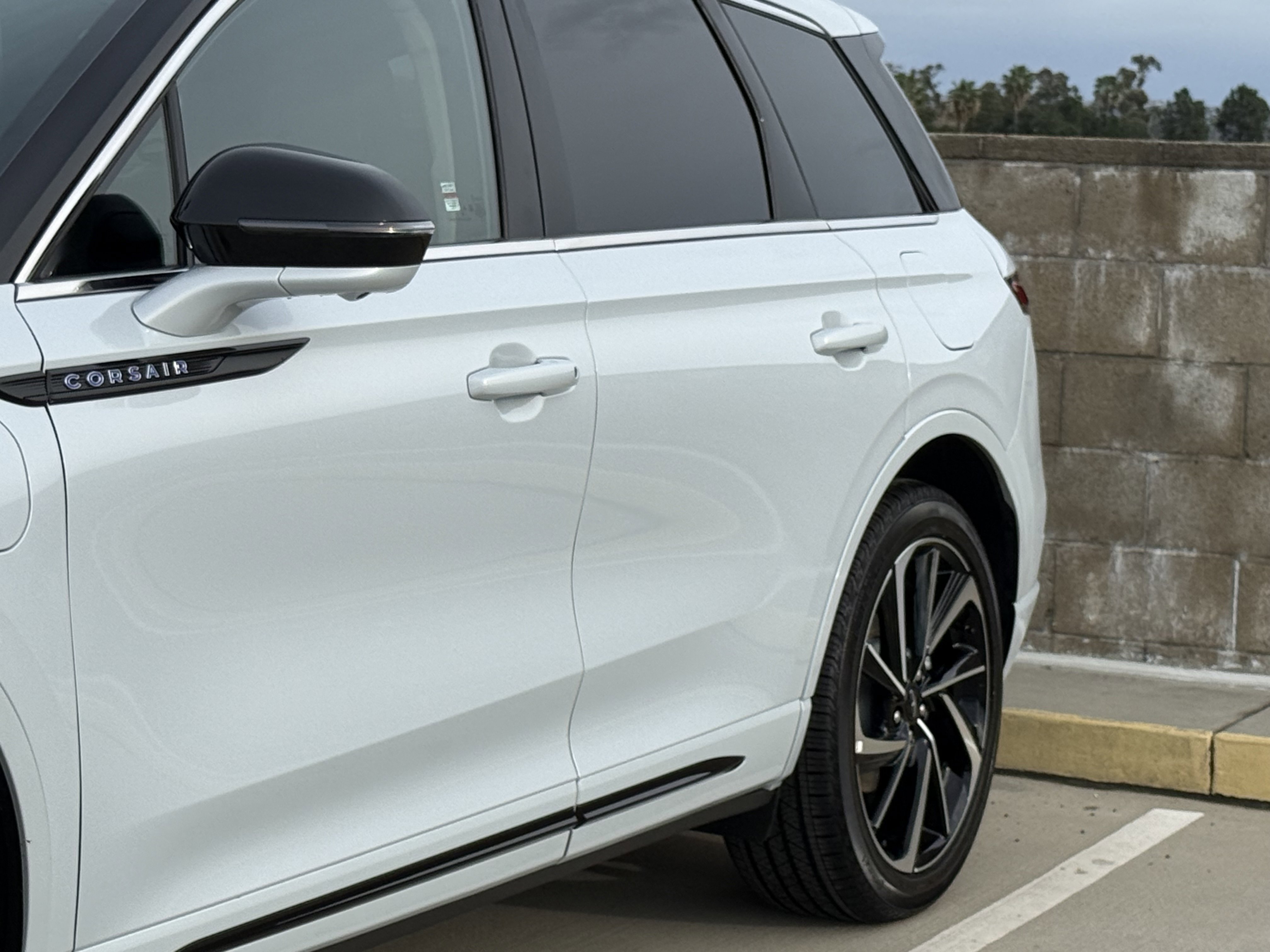 Used 2025 Lincoln Corsair Grand Touring w/ Equipment Group 301A image 8