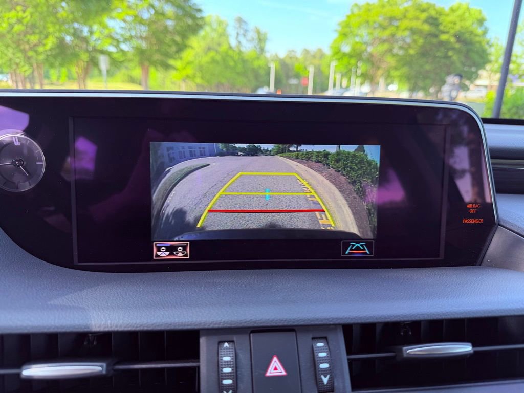 Certified 2020 Lexus ES 300h w/ Premium Package image 25