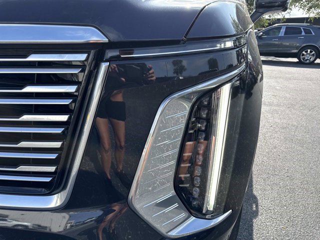 Certified 2025 Cadillac Escalade Premium Luxury Platinum image 8