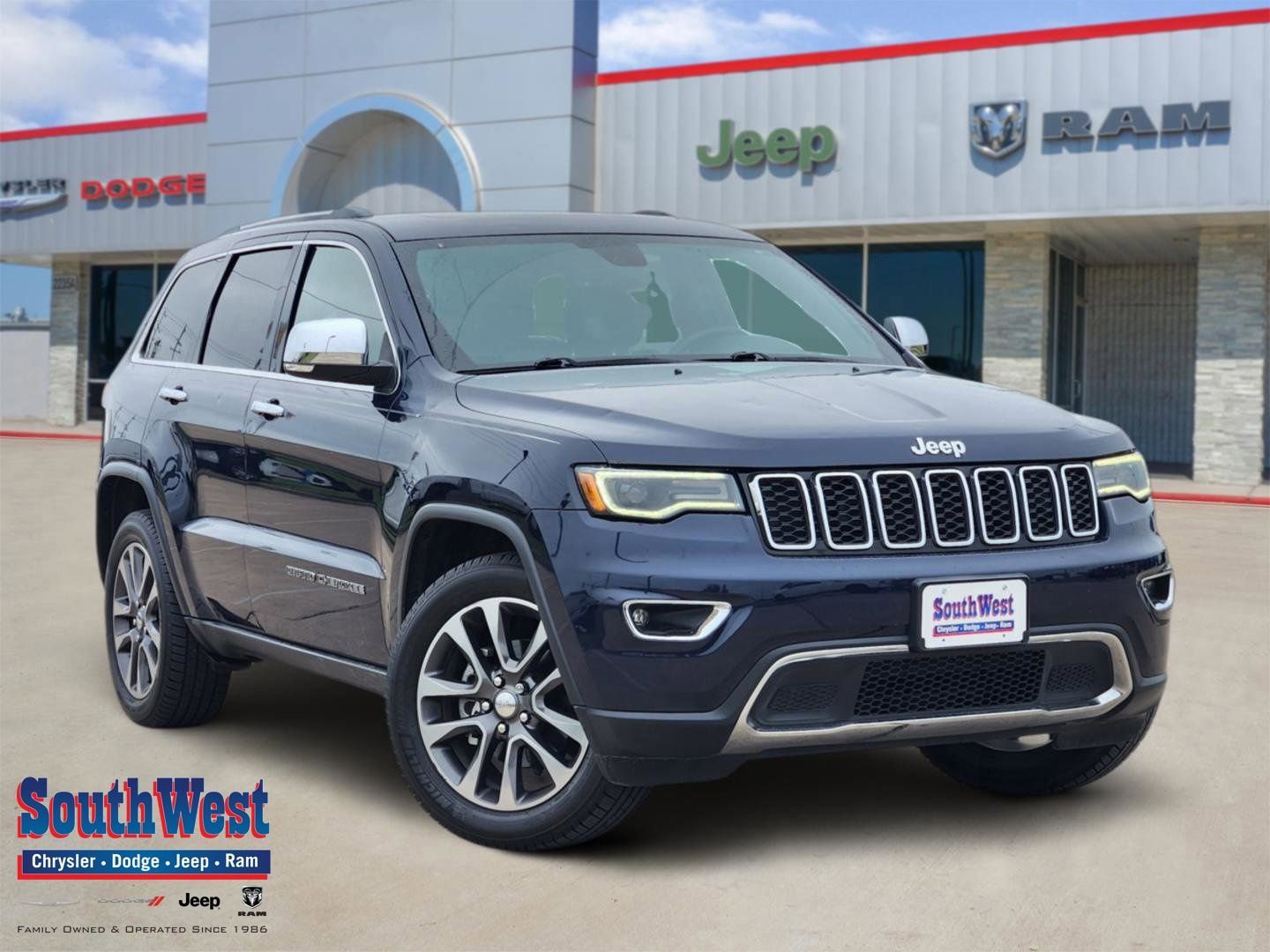 Used 2018 Jeep Grand Cherokee Limited w/ Luxury Group II RWD image 1