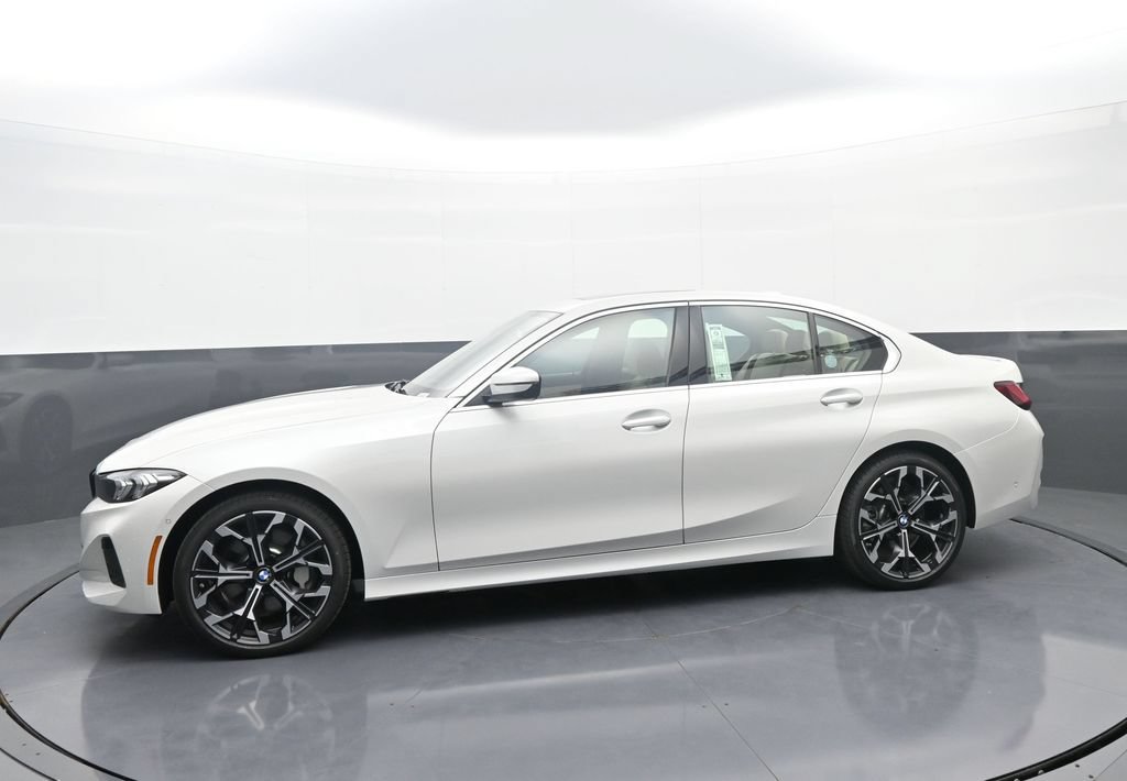 New 2026 BMW 330i xDrive Sedan w/ Premium Package AWD/4WD image 4