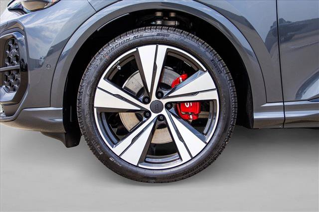 New 2026 Audi SQ5 Premium Plus AWD/4WD image 9