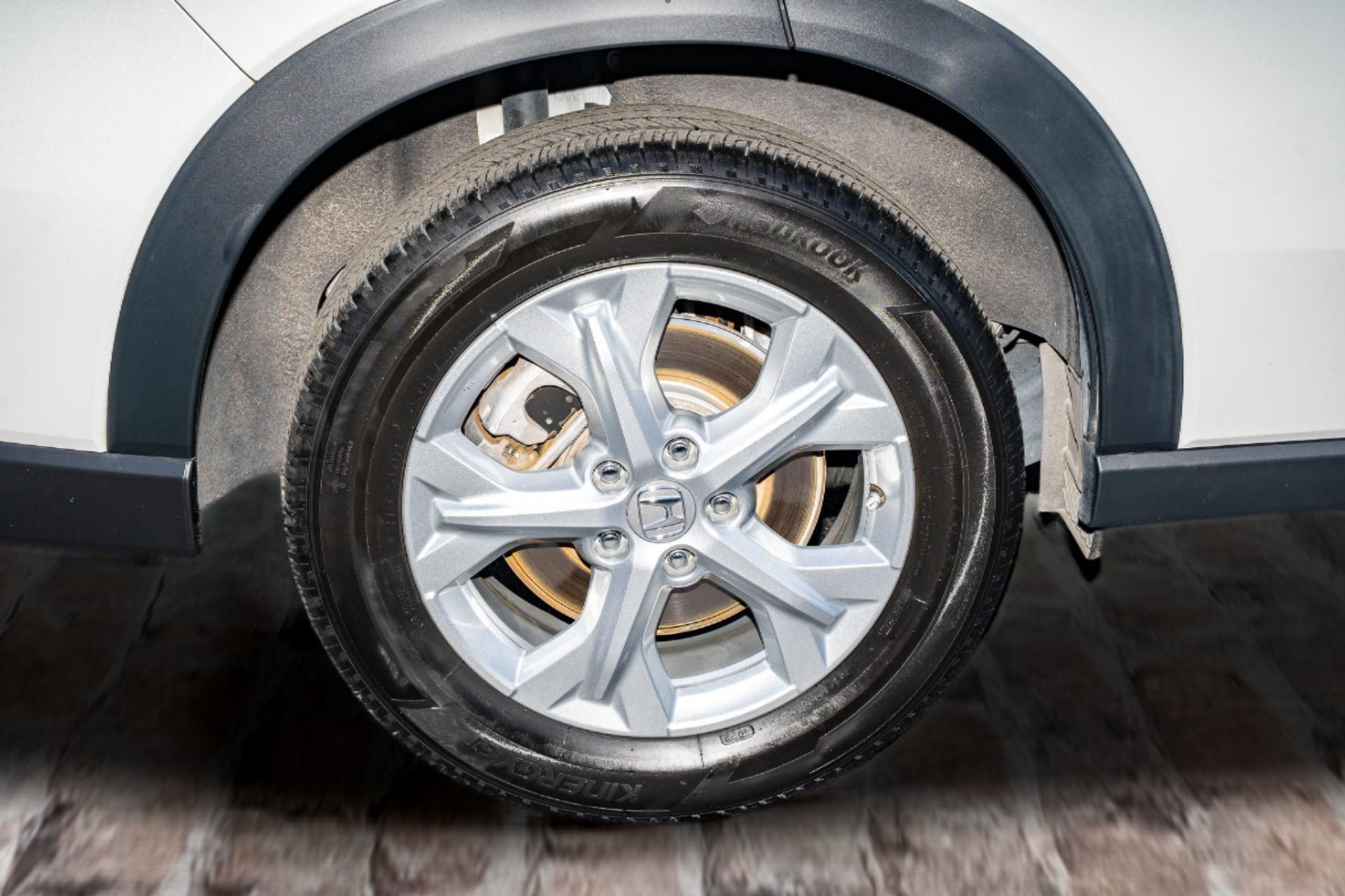 Used 2023 Honda HR-V LX image 40