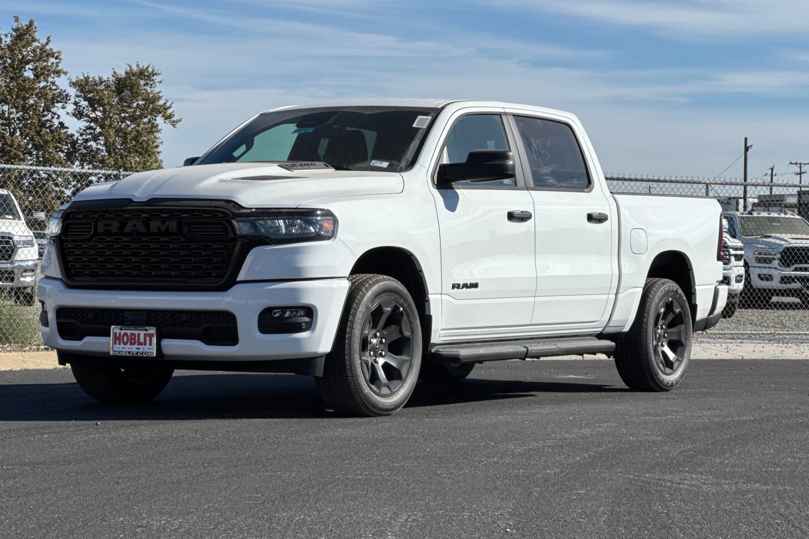 New 2026 RAM 1500 Express AWD/4WD image 7