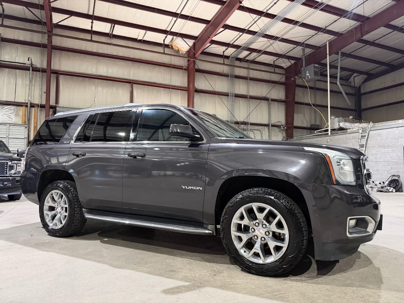 Used 2015 GMC Yukon SLE w/ Convenience Package RWD image 3
