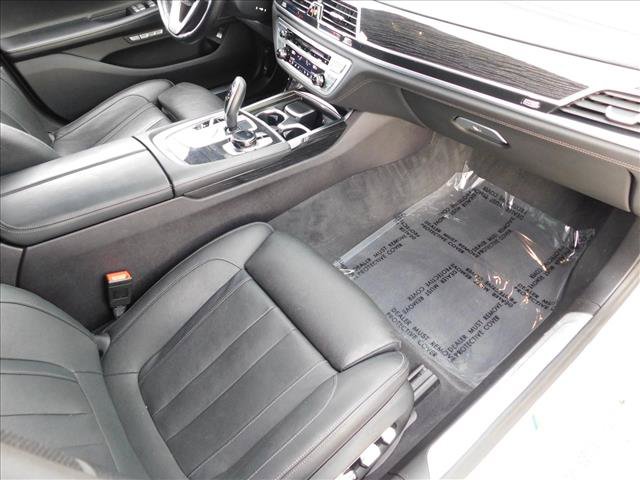 Used 2018 BMW 740i RWD image 30