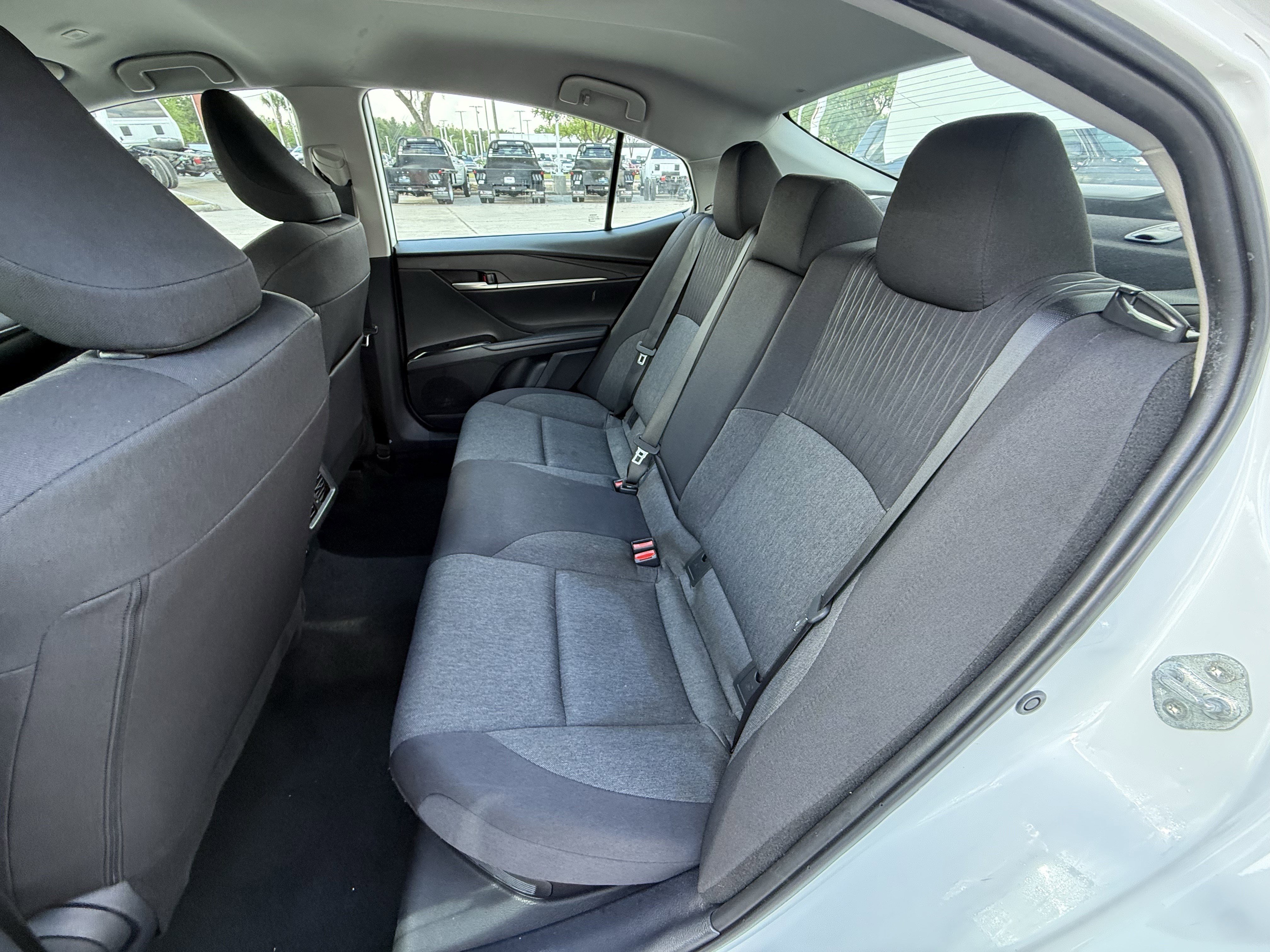 Used 2025 Toyota Camry LE FWD image 31