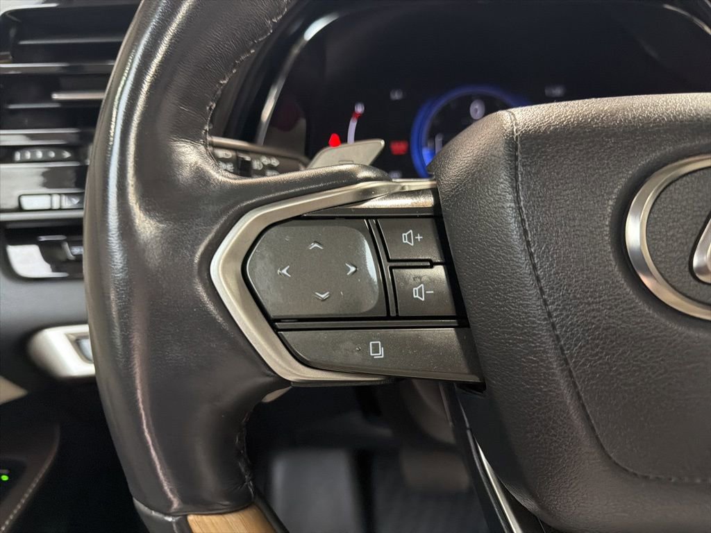 Used 2024 Lexus RX 350 FWD w/ Convenience Package image 18