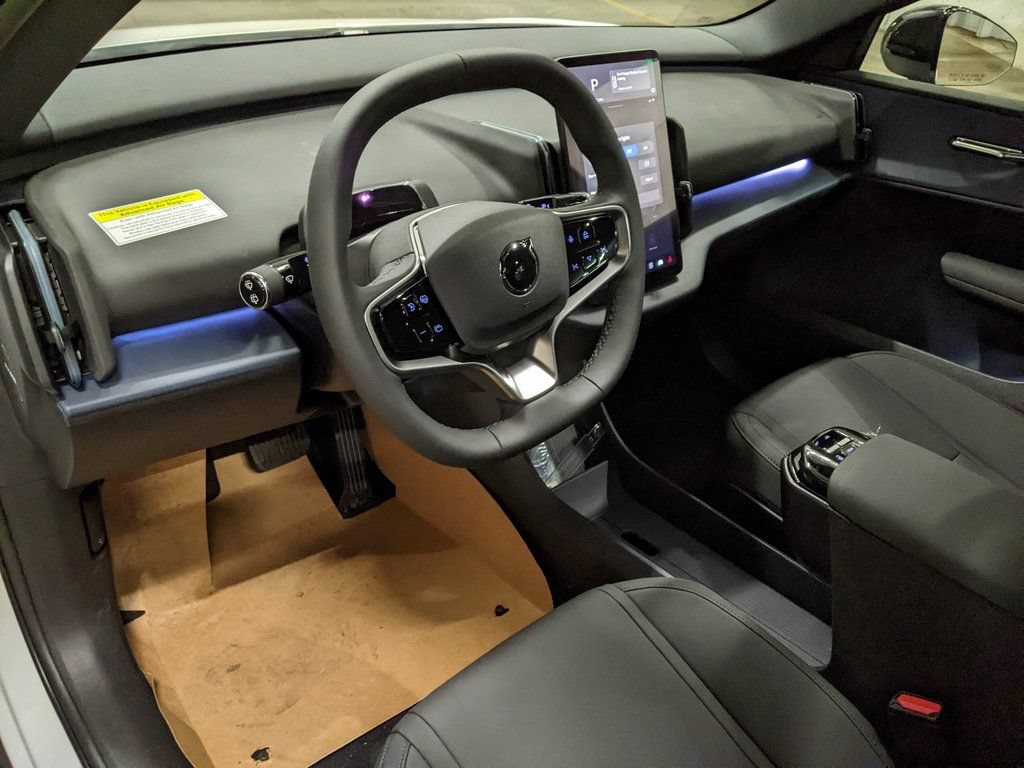 New 2026 Volvo EX30 Plus w/ Protection Package Premier AWD/4WD image 8