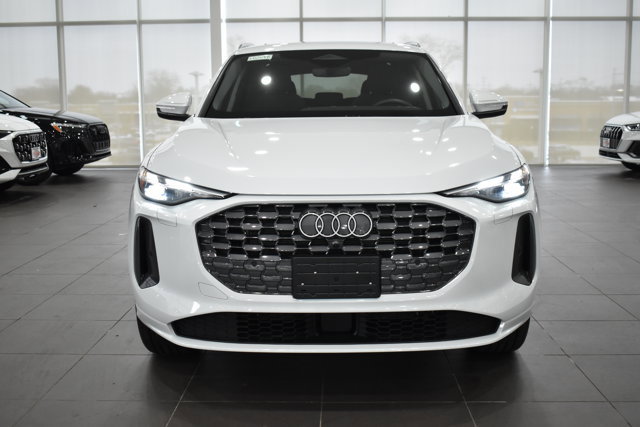 Used 2025 Audi Q5 Premium w/ Convenience Package image 6