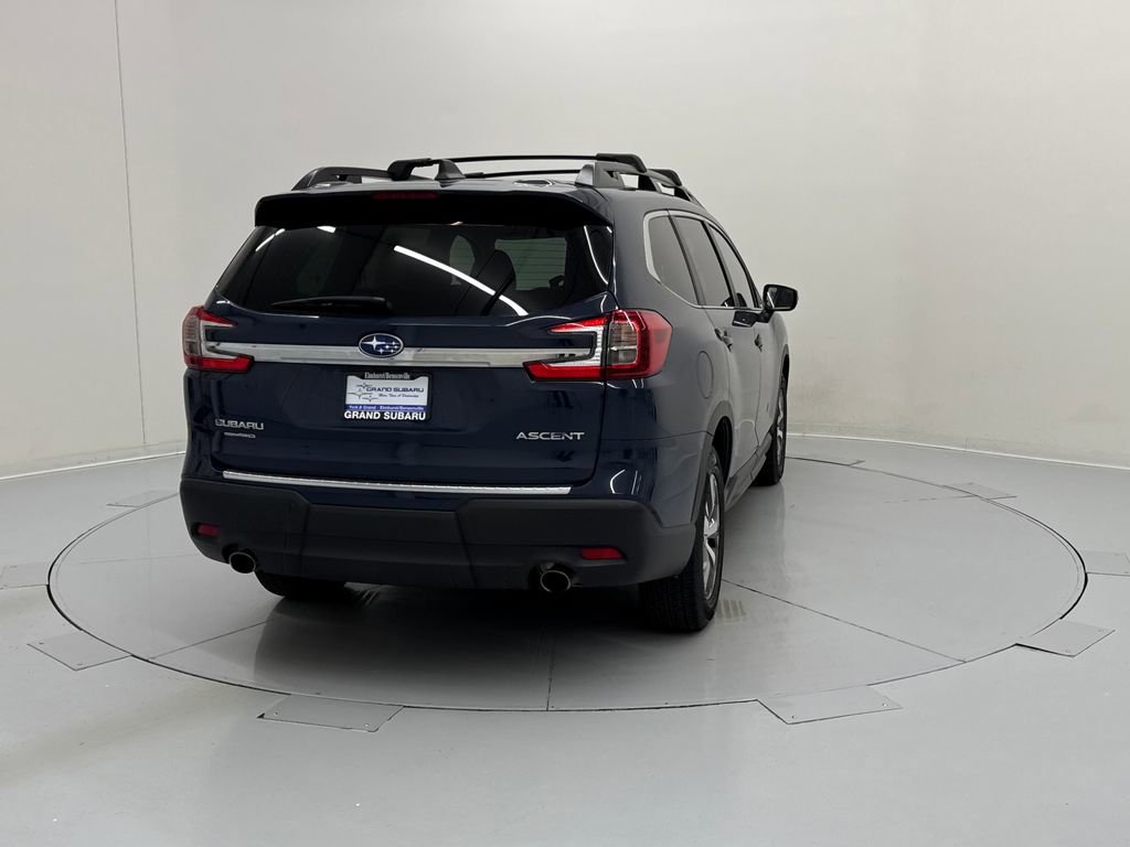 Used 2023 Subaru Ascent Premium w/ Convenience Package AWD/4WD image 5