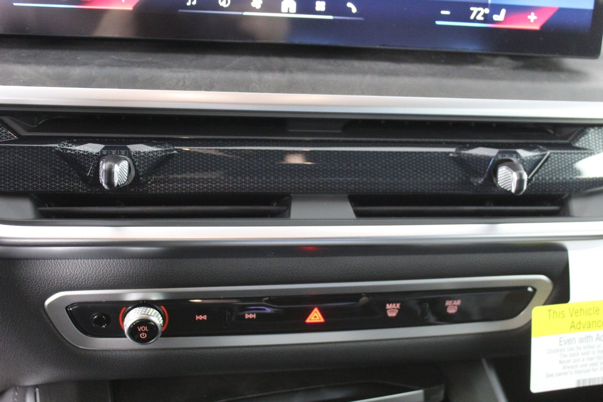 New 2026 BMW X5 xDrive40i w/ M Sport Package AWD/4WD image 16