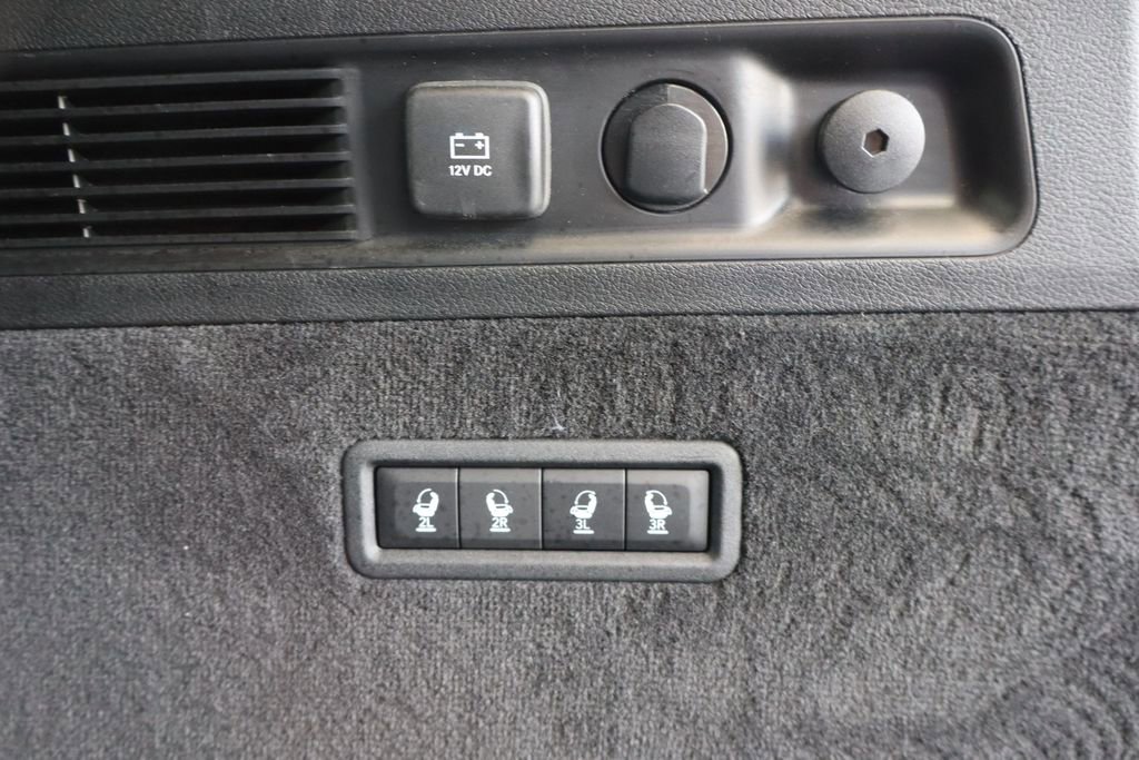Used 2022 Jeep Grand Wagoneer Series III w/ Rear Seat Video Group 1 AWD/4WD image 34