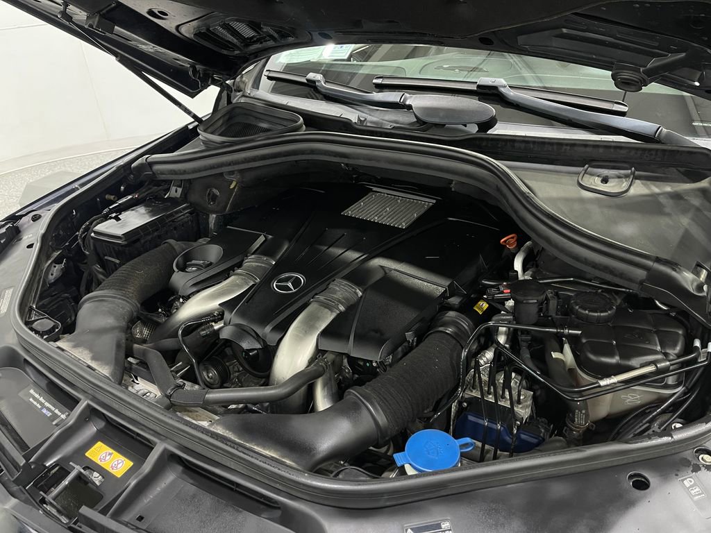 Used 2017 Mercedes-Benz GLS 550 4MATIC image 30