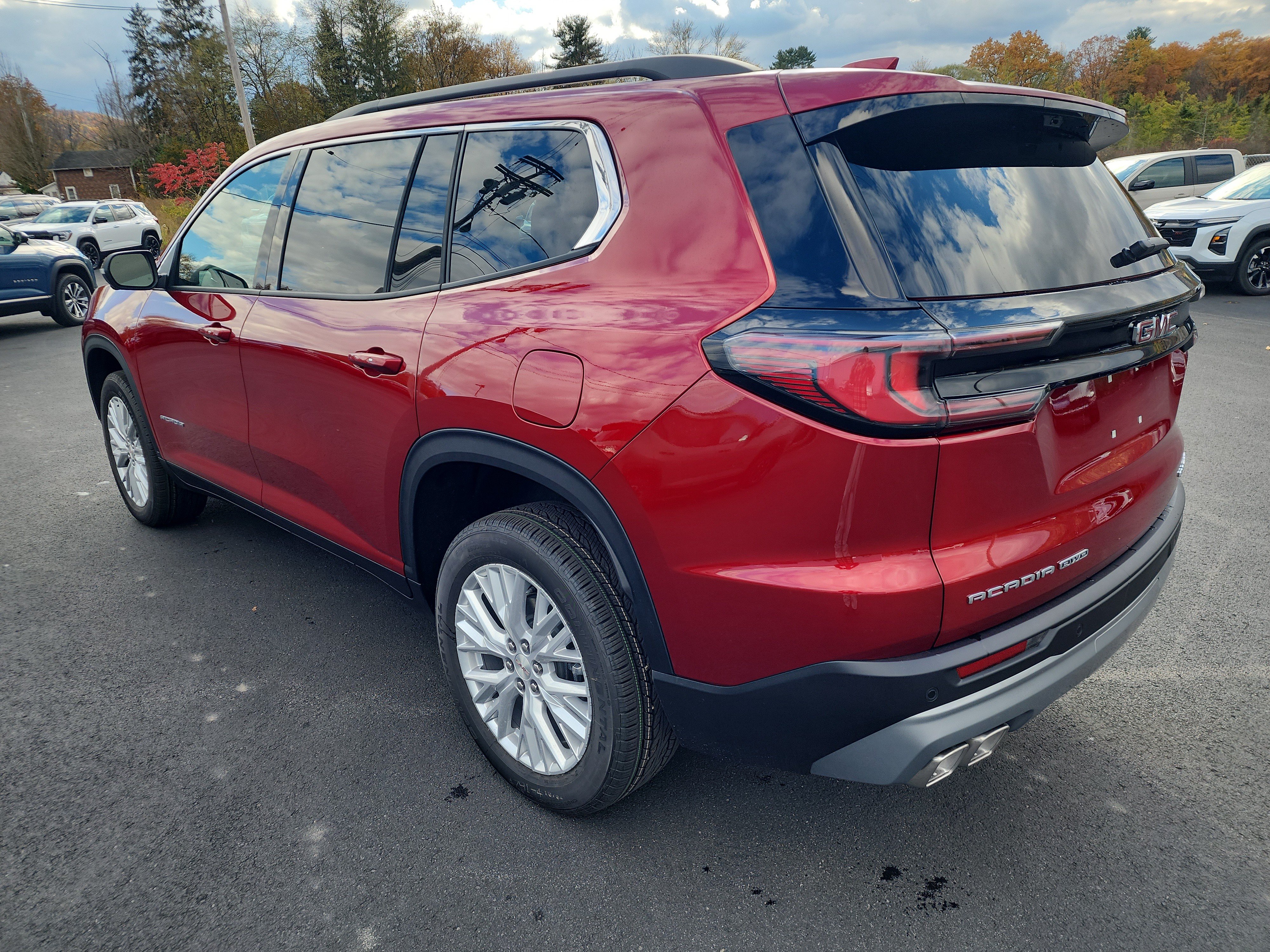 New 2026 GMC Acadia Elevation w/ Elevation Premium Package AWD/4WD image 6