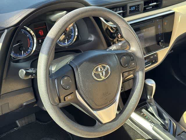 Used 2018 Toyota Corolla LE FWD image 20