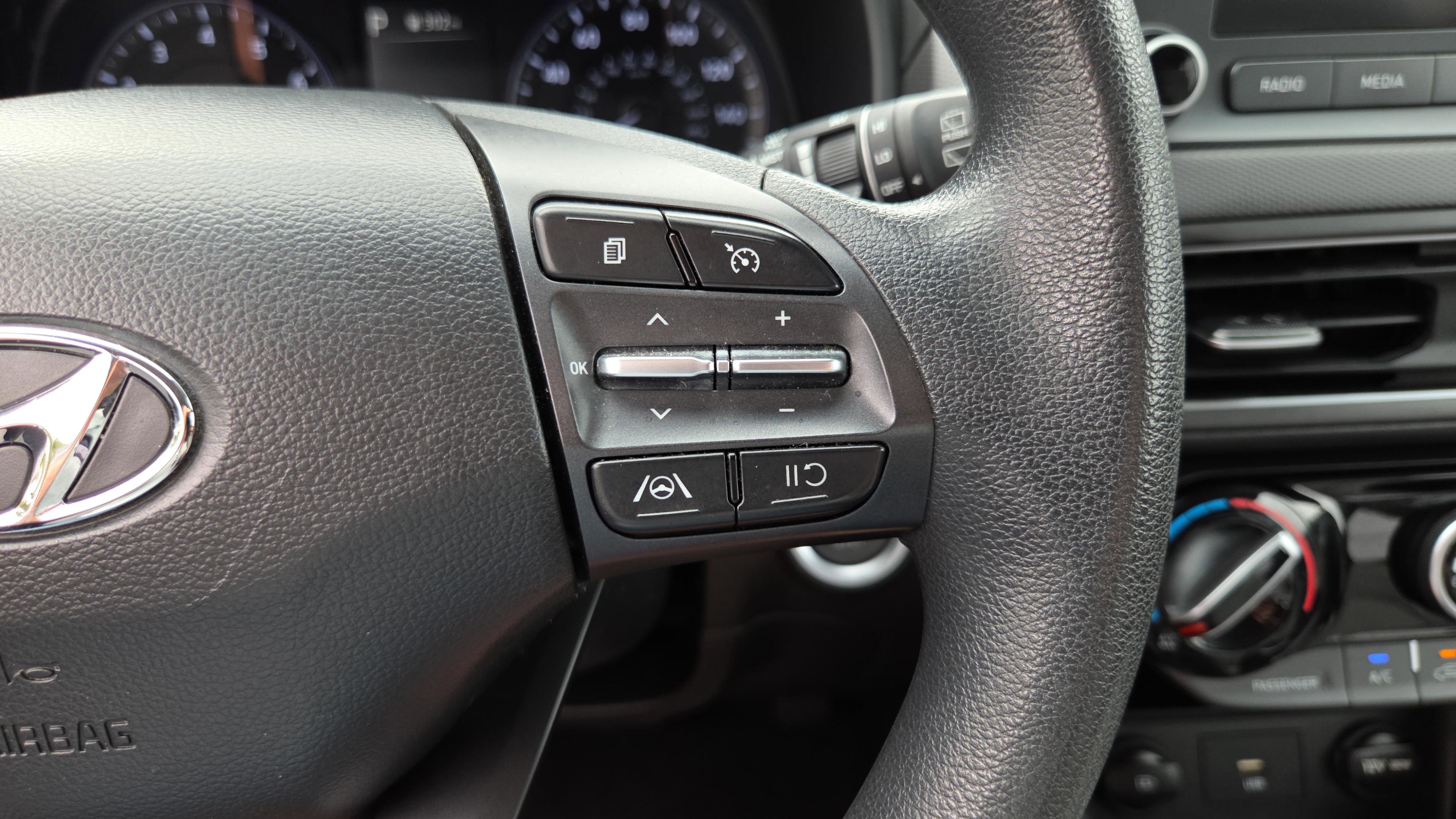 Used 2023 Hyundai Kona SEL FWD image 27