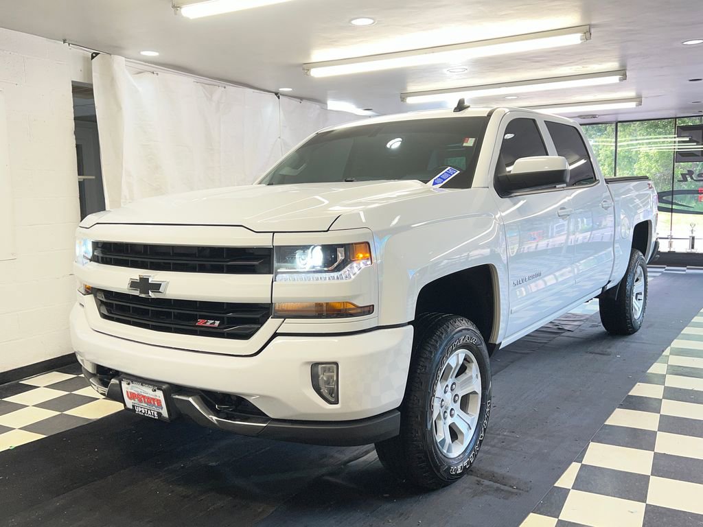 Used 2018 Chevrolet Silverado 1500 LT w/ All Star Edition AWD/4WD image 3