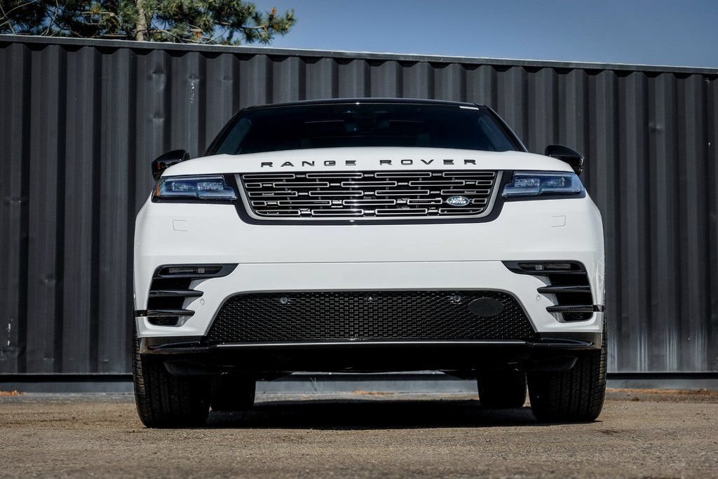 Certified 2026 Land Rover Range Rover Velar Dynamic SE AWD/4WD image 5