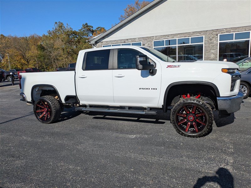 Used 2021 Chevrolet Silverado 2500 LT w/ Z71 Off-Road Package AWD/4WD image 10
