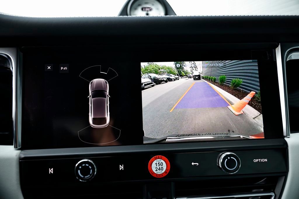 Certified 2026 Porsche Macan image 41