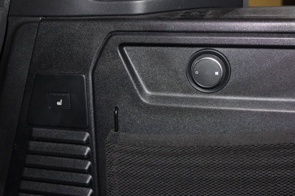 Used 2022 Land Rover Defender 110 X-Dynamic HSE image 43