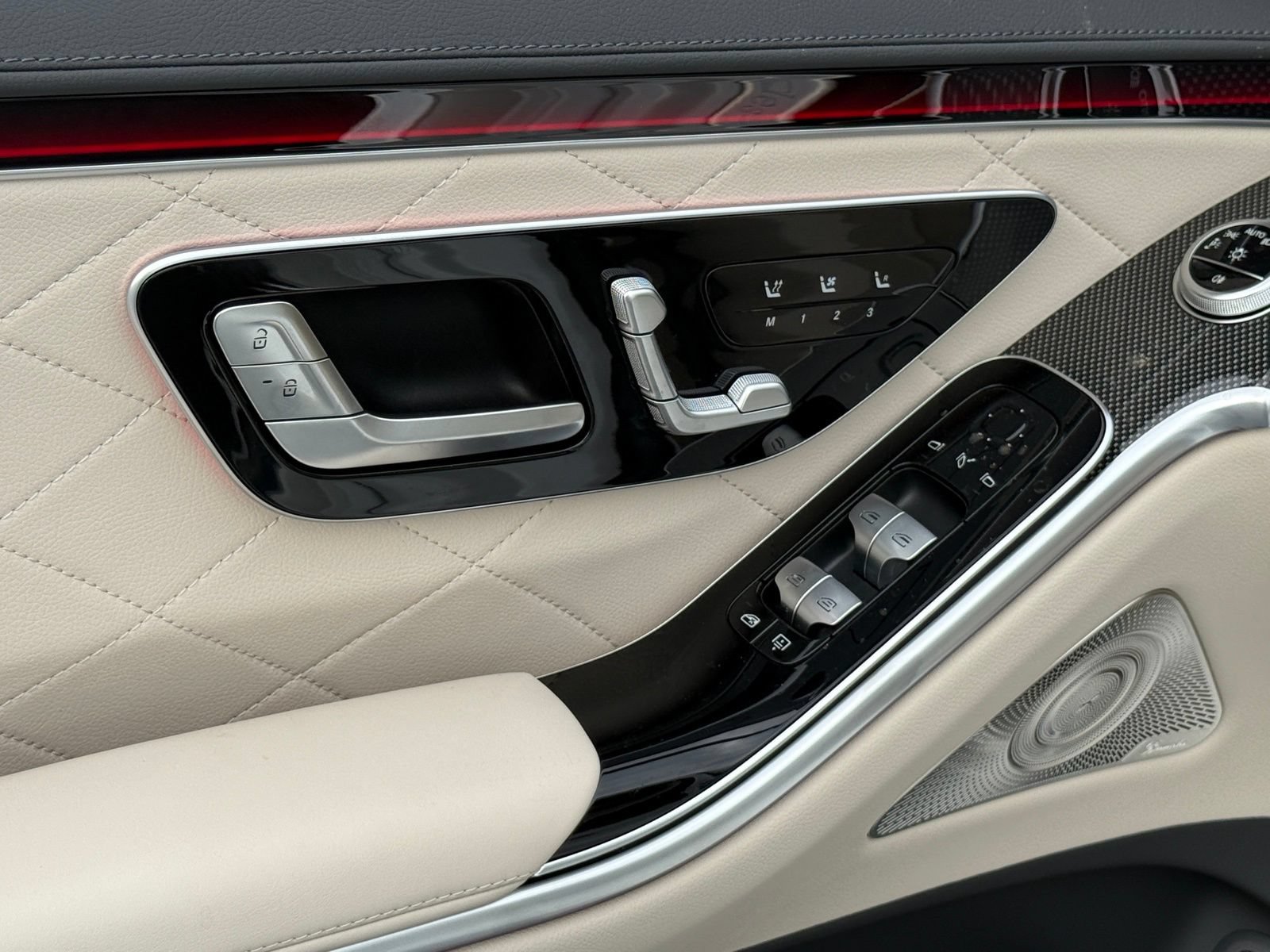 New 2026 Mercedes-Benz S 580 4MATIC Sedan image 19