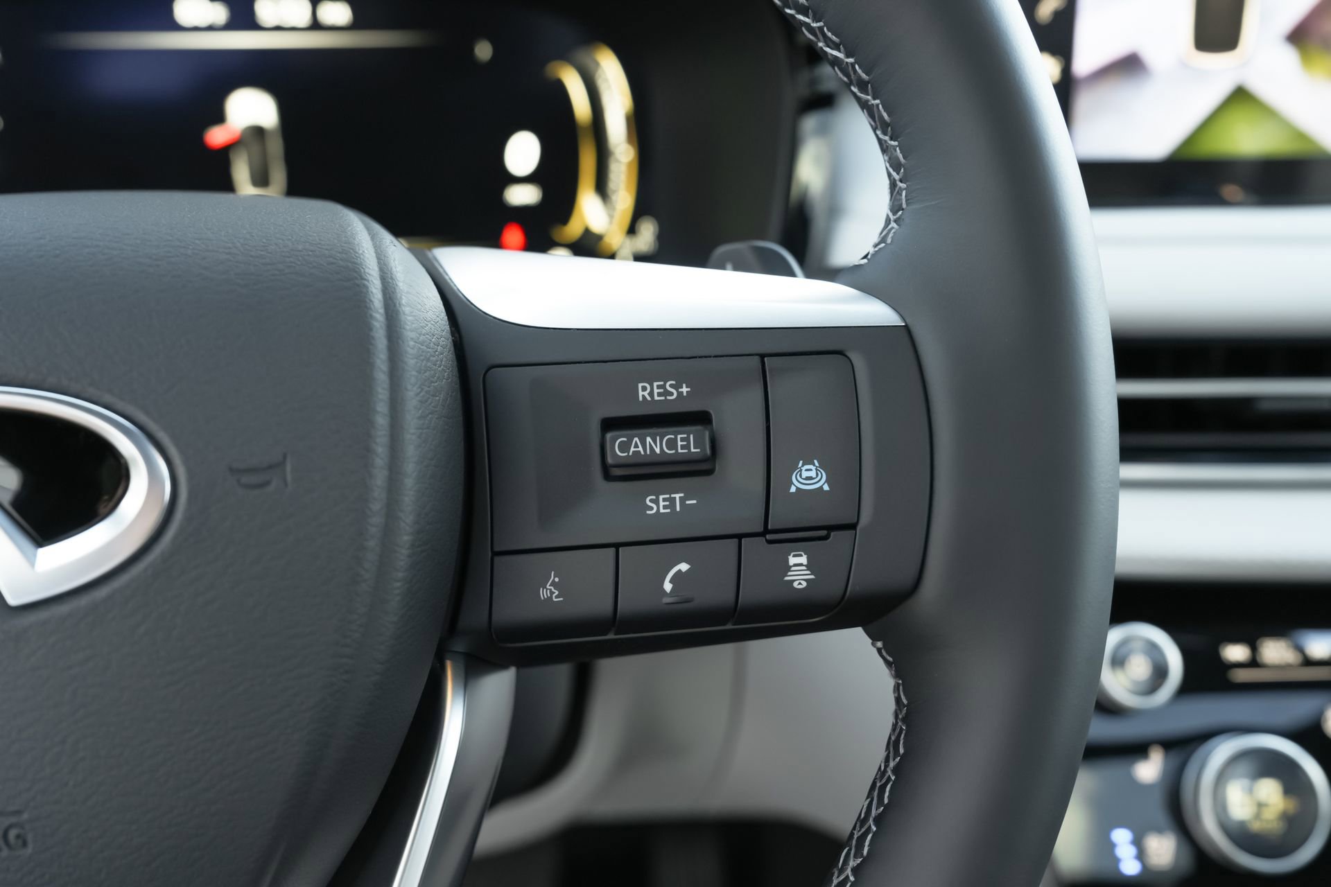 New 2026 INFINITI QX60 Autograph w/ Dark Cargo Package image 16