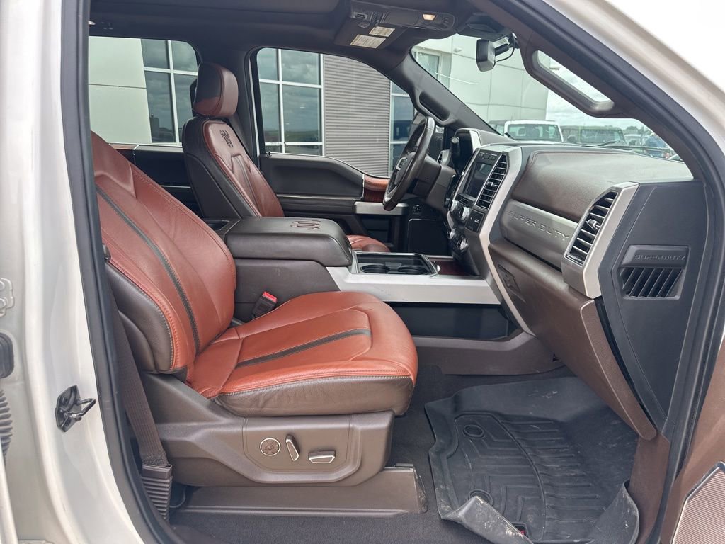 Used 2021 Ford F250 King Ranch w/ King Ranch Ultimate Package AWD/4WD image 36