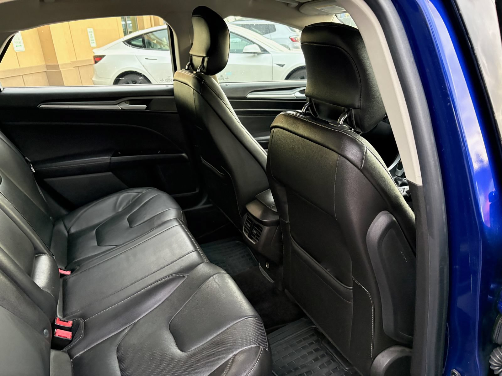 Used 2014 Ford Fusion Titanium FWD image 19