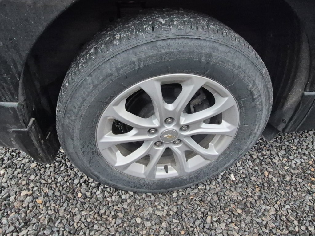 Used 2020 Chevrolet Equinox LT AWD/4WD image 9