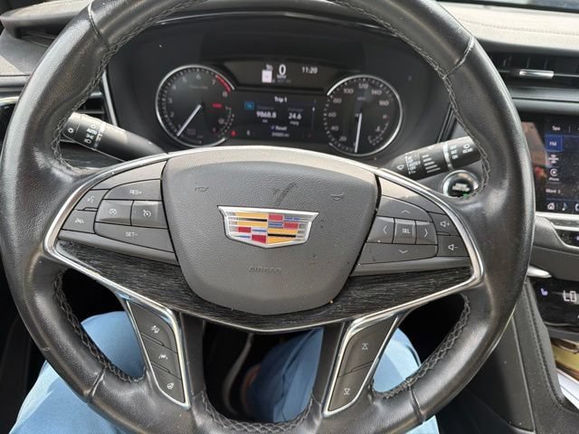 Used 2021 Cadillac XT5 Premium Luxury FWD image 12