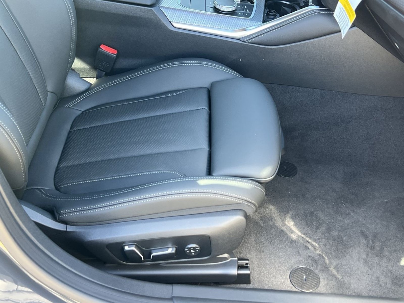 New 2026 BMW 430i xDrive w/ M Sport Package AWD/4WD image 27