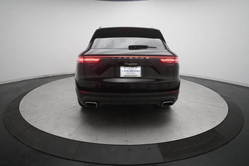 Certified 2022 Porsche Cayenne AWD/4WD image 6