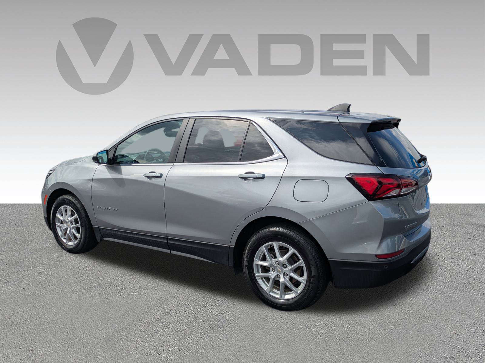 Used 2024 Chevrolet Equinox LT image 29