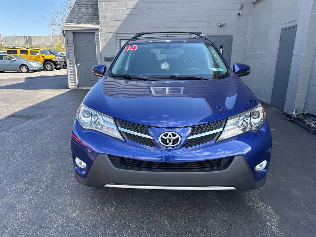 Used 2014 Toyota RAV4 XLE AWD/4WD image 2