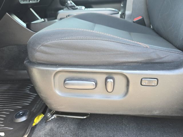 Used 2020 Toyota Tacoma TRD Off-Road AWD/4WD image 29