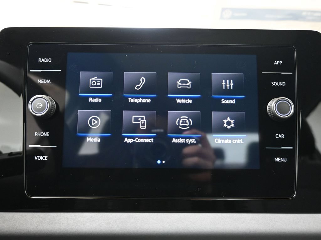 Used 2026 Volkswagen Jetta SE FWD image 30