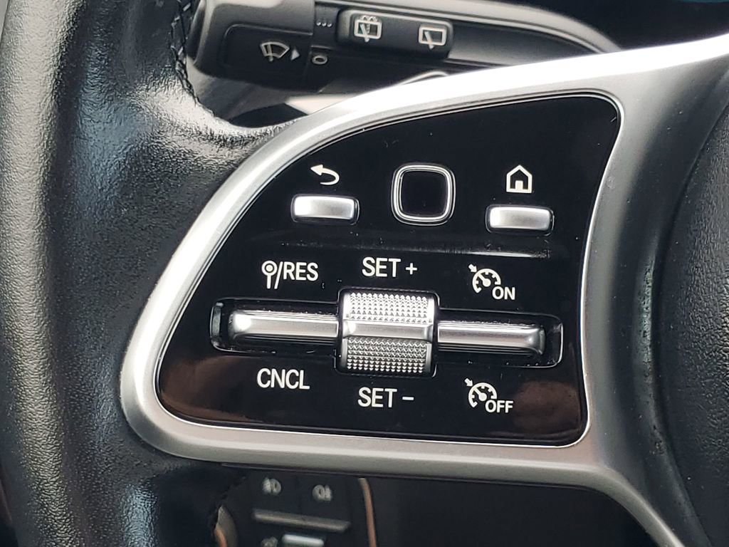 Certified 2021 Mercedes-Benz GLA 250 image 12