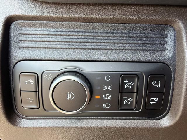 New 2026 Ford F350 King Ranch w/ FX4 Off-Road Package AWD/4WD image 27