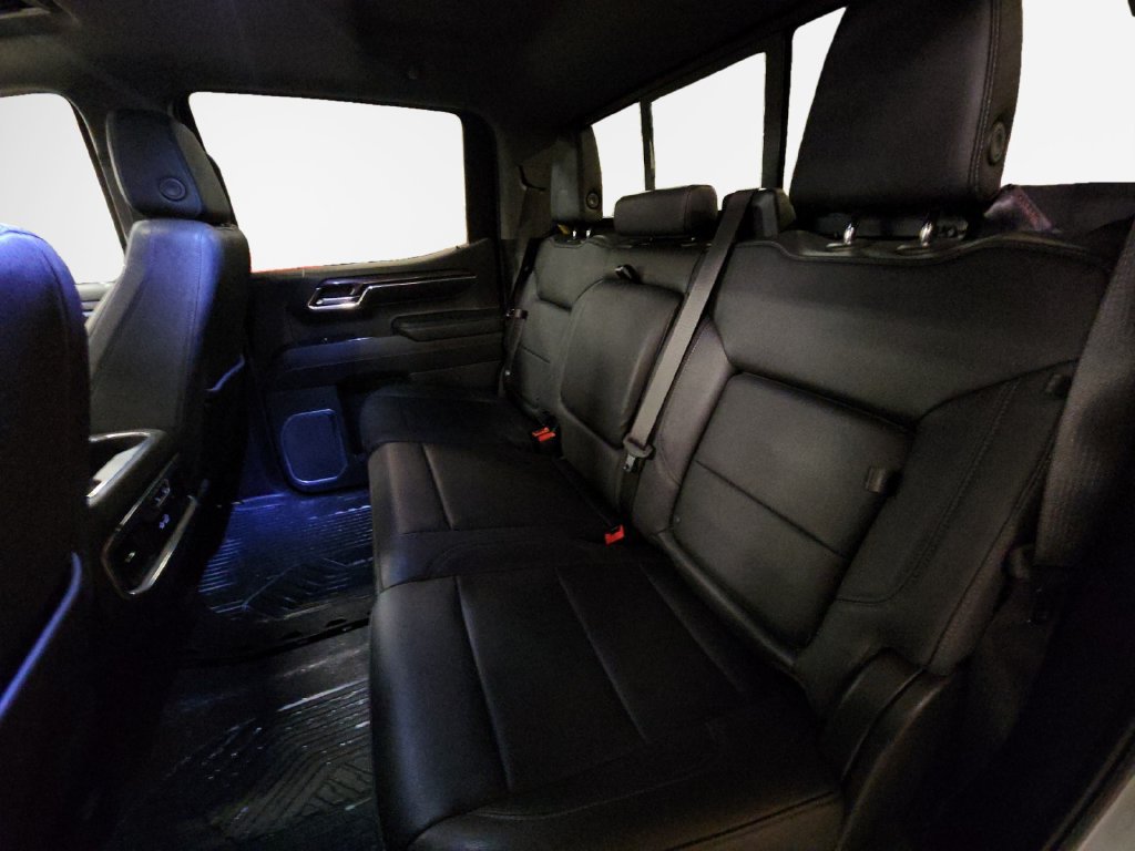 Used 2023 Chevrolet Silverado 1500 LTZ w/ Technology Package AWD/4WD image 26